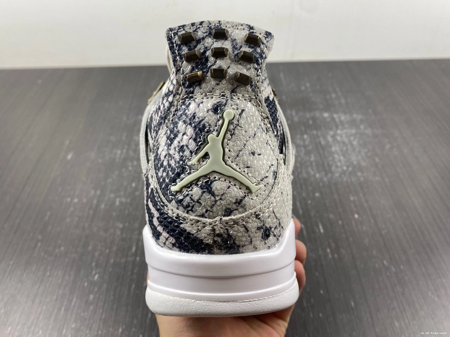 Retro - Jordan 4 Snakeskin 819139-030 0405